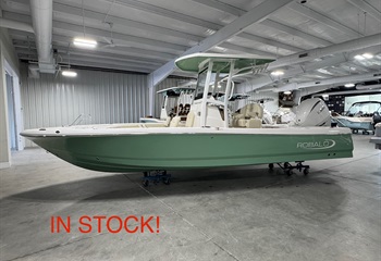 2027 Robalo 246 Cayman Island Green Boat